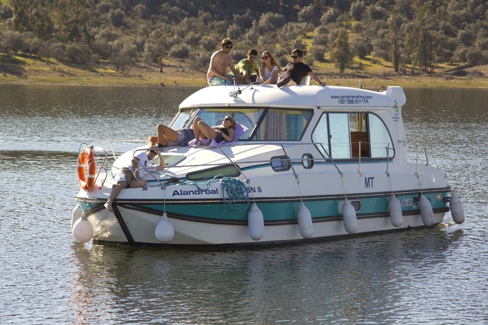 Imagen de la habitación del Hotel Amieira Marina. Foto 9
