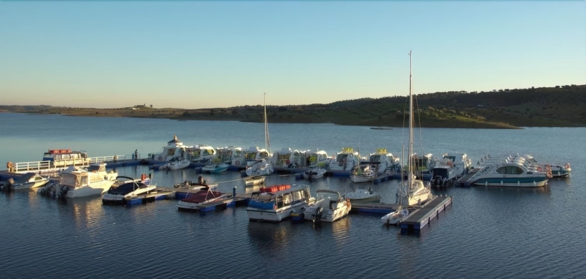 Imagen de los exteriores del Hotel Amieira Marina. Foto 16