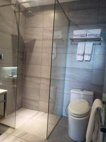 Imagen de la habitación del Hotel Amigo Bintulu. Foto 25
