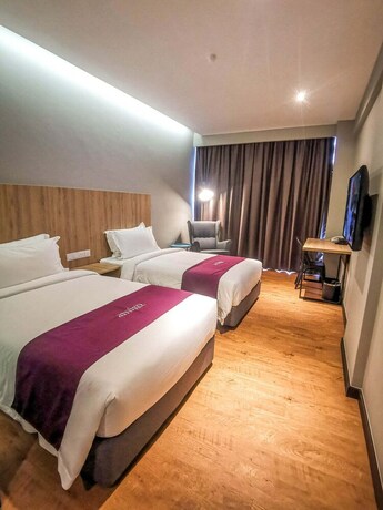 Imagen de la habitación del Hotel Amigo Bintulu. Foto 30