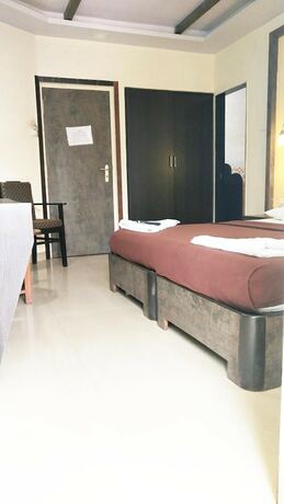 Imagen general del Hotel Amigo Plaza. Foto 15