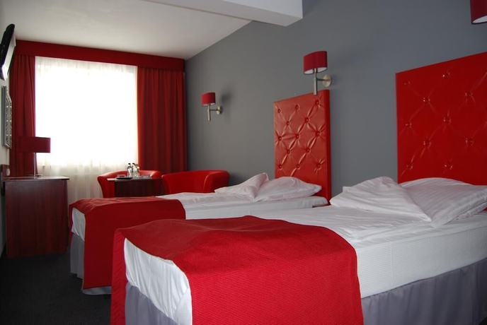 Imagen de la habitación del Hotel Amigo, Sulej&oacute;wek. Foto 10