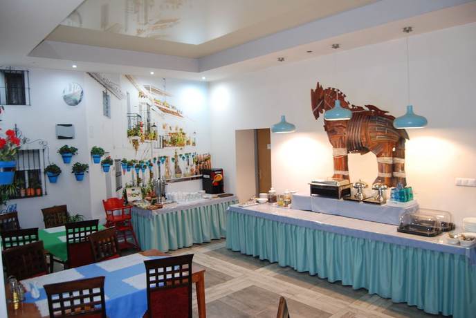 Imagen del bar/restaurante del Hotel Amigo, Sulej&oacute;wek. Foto 4