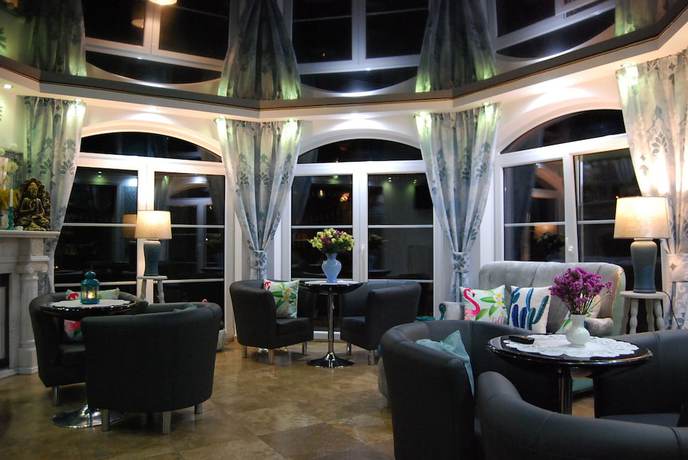 Imagen del bar/restaurante del Hotel Amigo, Sulej&oacute;wek. Foto 5