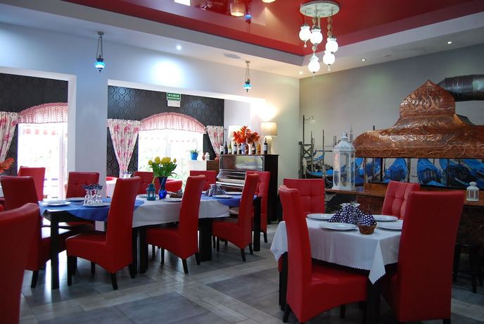 Imagen del bar/restaurante del Hotel Amigo, Sulej&oacute;wek. Foto 8