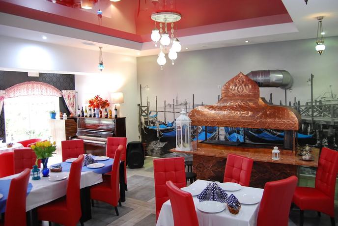 Imagen del bar/restaurante del Hotel Amigo, Sulej&oacute;wek. Foto 9