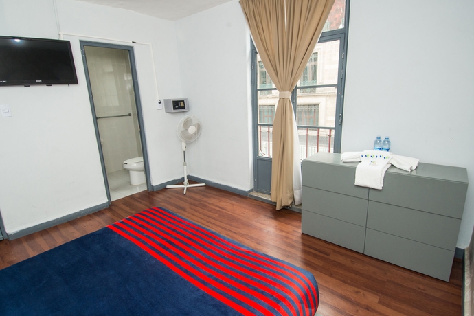 Imagen de la habitación del Hotel Amigo Zocalo. Foto 2