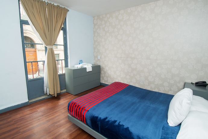 Imagen de la habitación del Hotel Amigo Zocalo. Foto 3