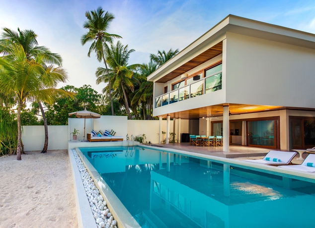 Imagen de la piscina del Hotel Amilla Maldives Resort and Residences. Foto 16