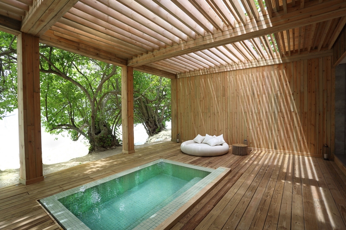 Imagen de los interiores del Hotel Amilla Maldives Resort and Residences. Foto 15