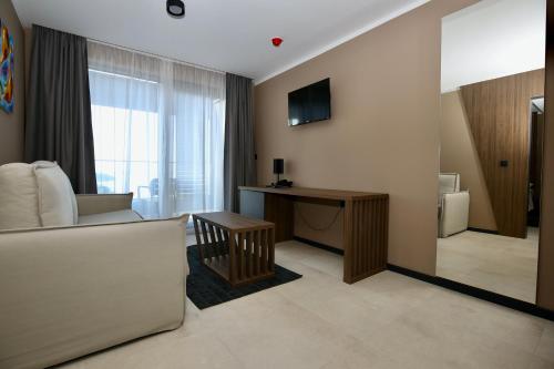 Imagen de la habitación del Hotel Aminess Alfir. Foto 16