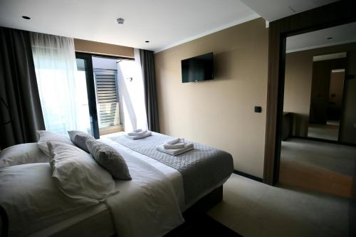 Imagen de la habitación del Hotel Aminess Alfir. Foto 18