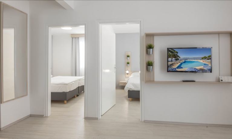 Imagen de la habitación del Hotel Aminess Bellevue Village. Foto 9