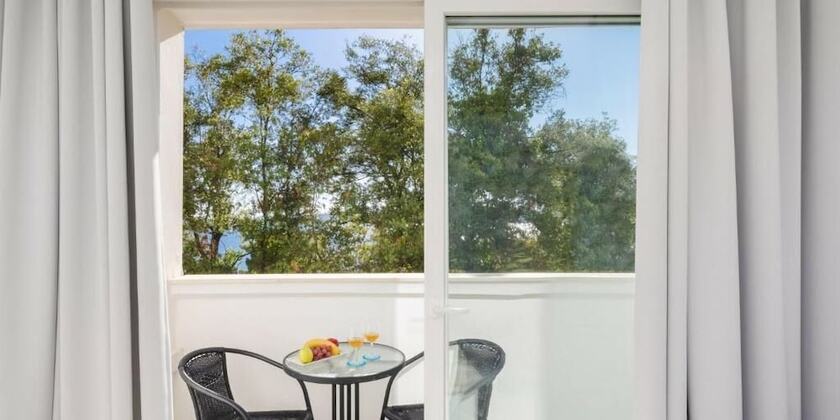 Imagen de la habitación del Hotel Aminess Casa Bellevue. Foto 14