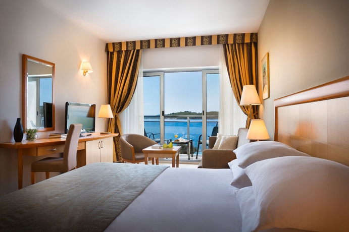 Imagen de la habitación del Hotel Aminess Grand Azur. Foto 5