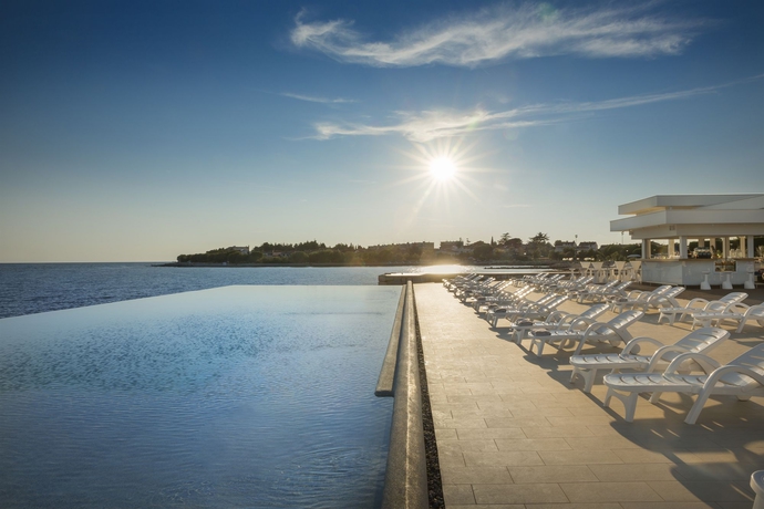 Imagen de los exteriores del Hotel Aminess Laguna. Foto 8