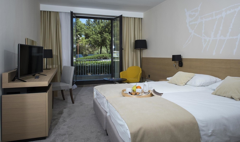 Imagen de la habitación del Hotel Aminess Liburna. Foto 12