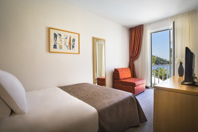 Imagen de la habitación del Hotel Aminess Lume. Foto 7