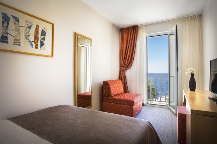 Imagen de la habitación del Hotel Aminess Lume. Foto 8