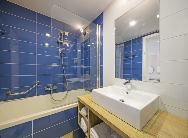 Imagen de la habitación del Hotel Aminess Port 9. Foto 13