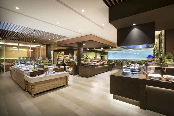 Imagen del bar/restaurante del Hotel Aminess Vival Maestral. Foto 2