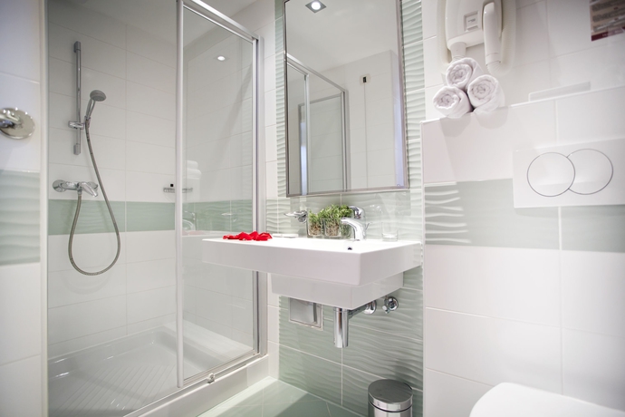 Imagen de la habitación del Hotel Aminess Vival Maestral. Foto 9