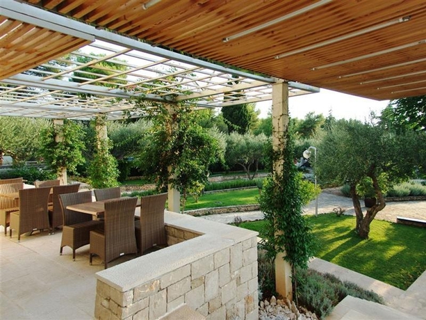 Imagen general del Hotel Aminess Vival Velaris Resort, Brac. Foto 14