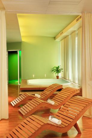 Imagen de la piscina del Hotel Aminess Vival Velaris Resort, Brac. Foto 16