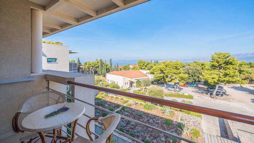 Imagen de la habitación del Hotel Aminess Vival Velaris Resort. Foto 7