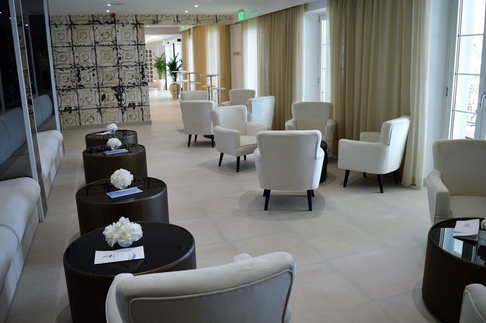 Imagen del bar/restaurante del Hotel Aminess Younique Bellevue. Foto 4