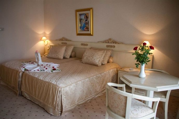 Imagen de la habitación del Hotel Amir Palace. Foto 5