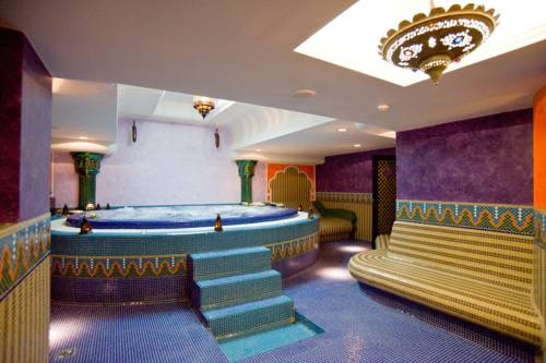 Imagen general del Hotel Amira Boutique Hotel H&eacute;v&iacute;z Wellness Y Spa. Foto 13