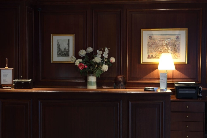 Imagen de los interiores del Hotel Amiral. Foto 19