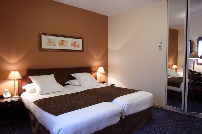 Imagen de la habitación del Hotel Amiral, Plaza de Italia. Foto 2
