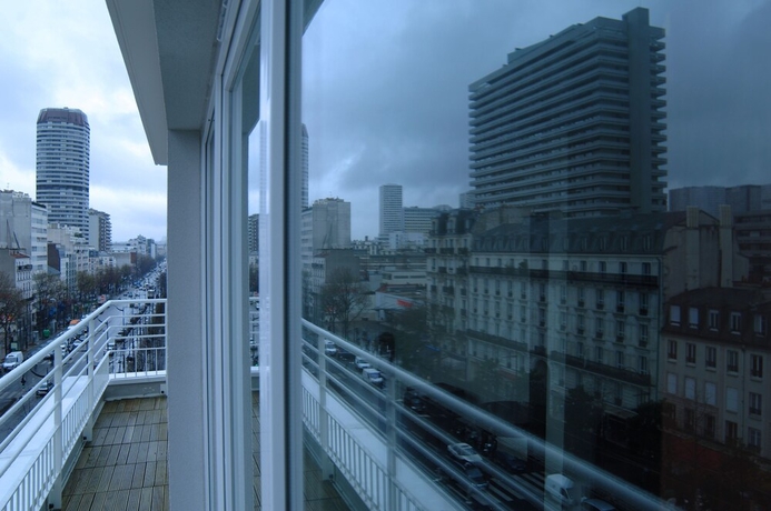 Imagen de la habitación del Hotel Amiral, Plaza de Italia. Foto 16