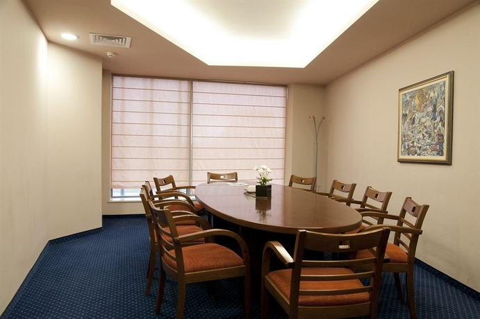 Imagen de los interiores del Hotel Amiral, Varna / Mar Negro. Foto 6
