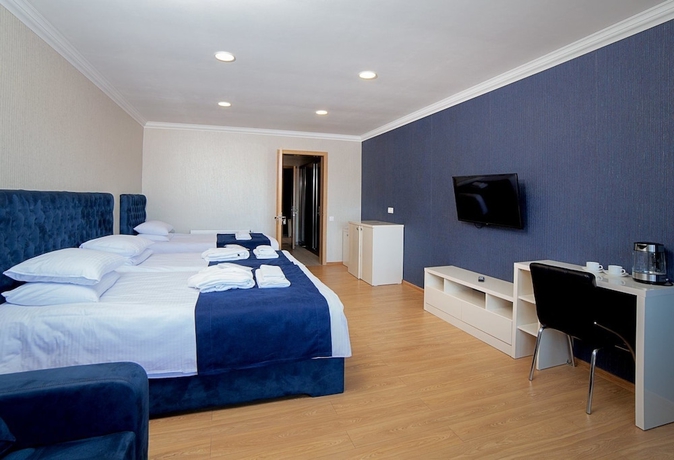 Imagen de la habitación del Hotel Amiranis Parki. Foto 11
