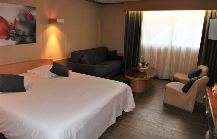 Imagen de la habitación del Hotel Amirauté Deauville. Foto 4