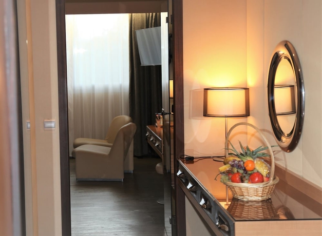 Imagen de la habitación del Hotel Amirauté Deauville. Foto 5