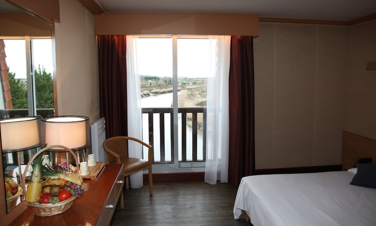 Imagen de la habitación del Hotel Amirauté Deauville. Foto 8