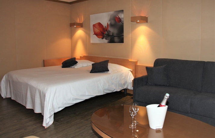 Imagen de la habitación del Hotel Amirauté Deauville. Foto 13