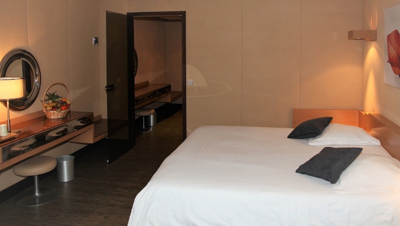 Imagen de la habitación del Hotel Amirauté Deauville. Foto 14