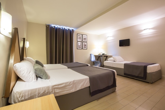 Imagen de la habitación del Hotel Amirauté, Toulon. Foto 7