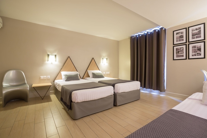 Imagen de la habitación del Hotel Amirauté, Toulon. Foto 8