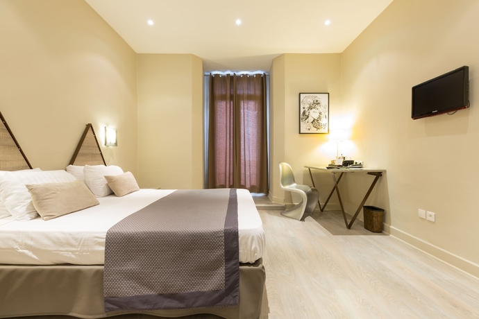 Imagen de la habitación del Hotel Amirauté, Toulon. Foto 13