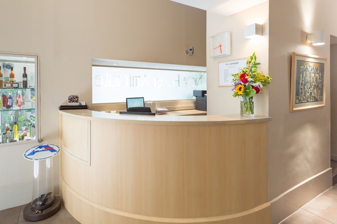 Imagen de los interiores del Hotel Amirauté, Toulon. Foto 17