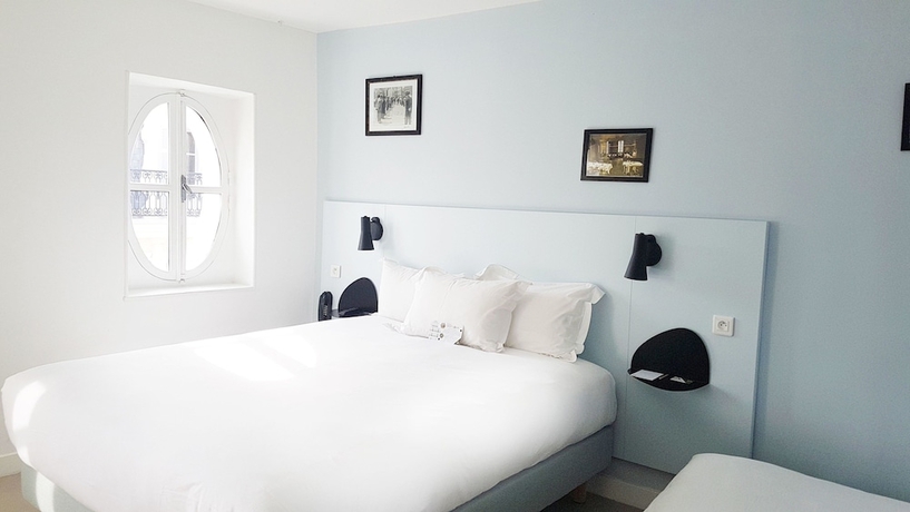 Imagen de la habitación del Hotel Amista Marseille. Foto 6