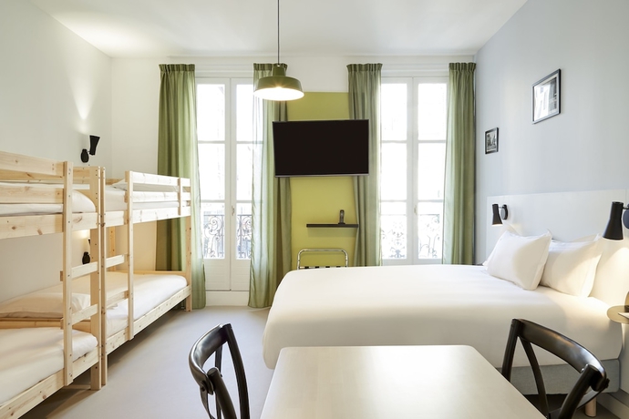 Imagen de la habitación del Hotel Amista Marseille. Foto 7