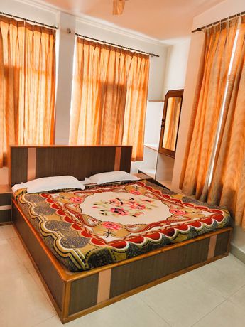 Imagen de la habitación del Hotel Amit, Bhuntar. Foto 5
