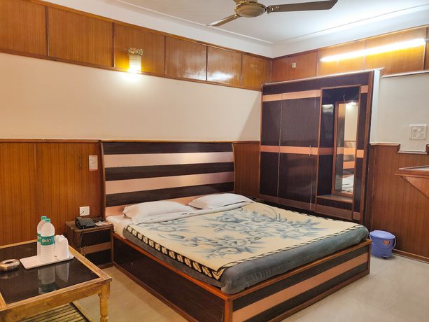 Imagen de la habitación del Hotel Amit, Bhuntar. Foto 11